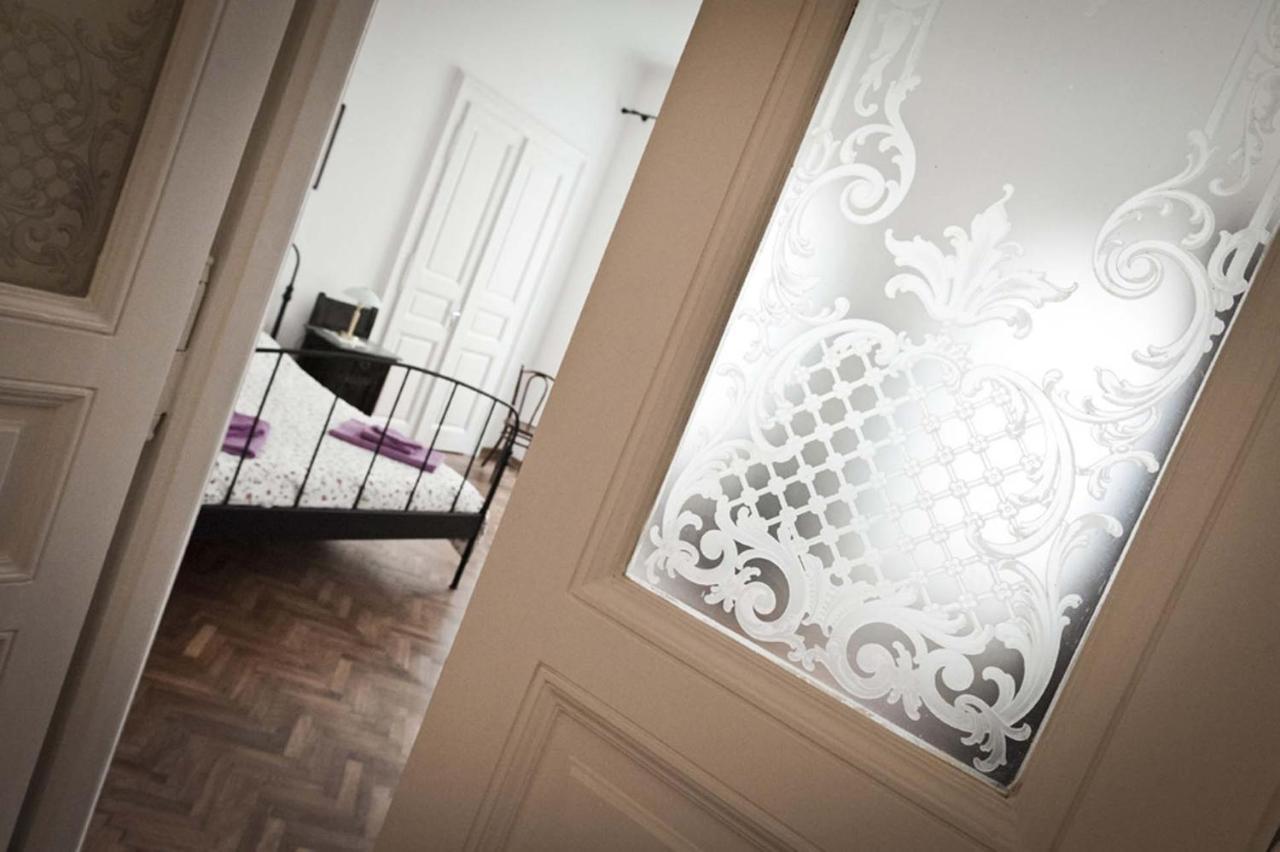 Domus Liberta - Boutique Rooms Trieste Esterno foto