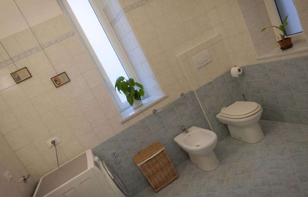 Domus Liberta - Boutique Rooms Trieste Esterno foto