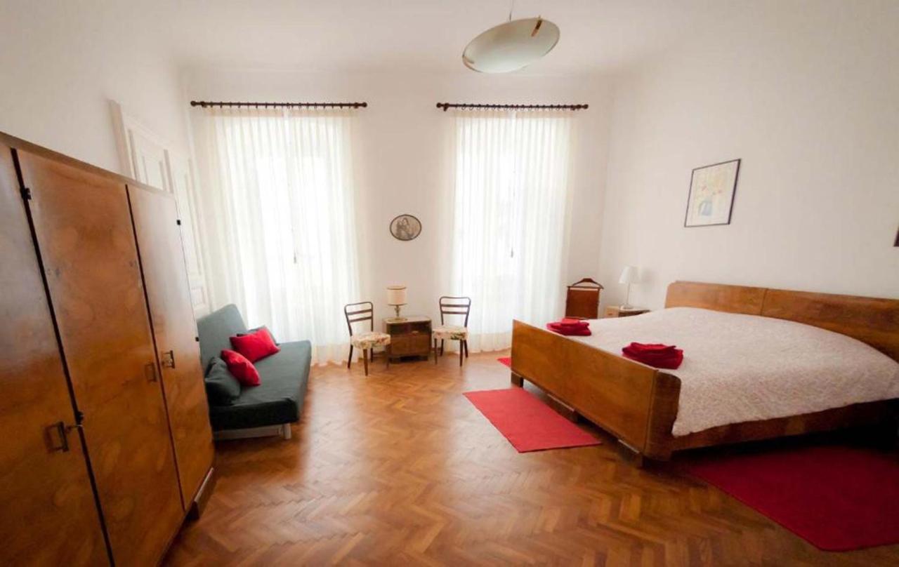 Domus Liberta - Boutique Rooms Trieste Esterno foto