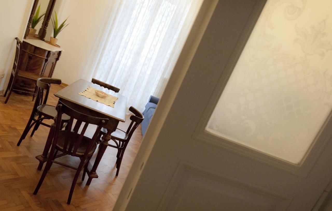 Domus Liberta - Boutique Rooms Trieste Esterno foto